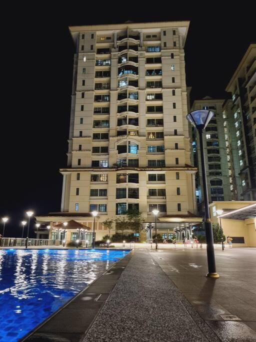 Apartment Simple Sweet Happy Kuching